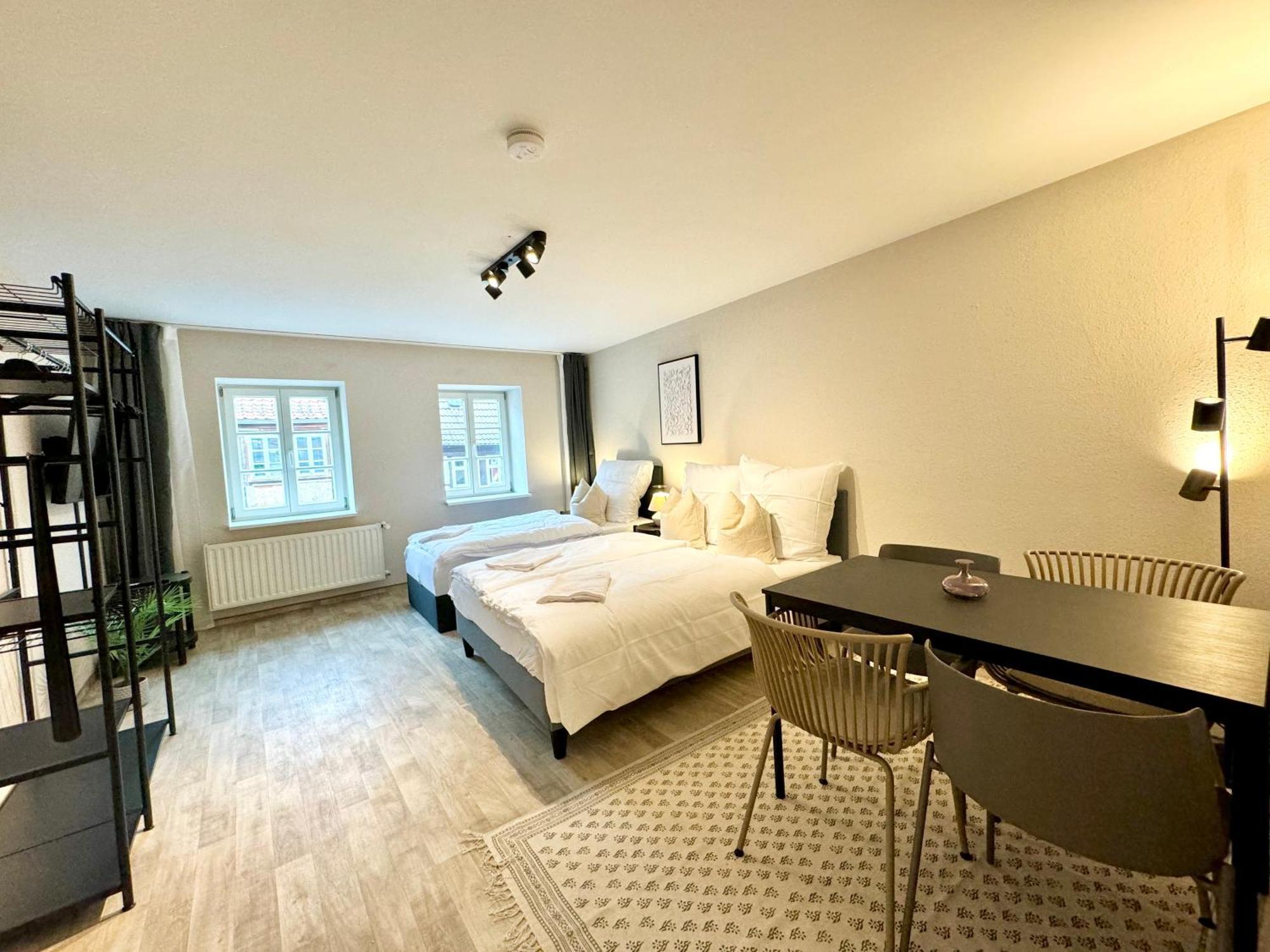 Gina Stay - Apartmenthaus Im Zentrum Von Quedlinburg Buitenkant foto